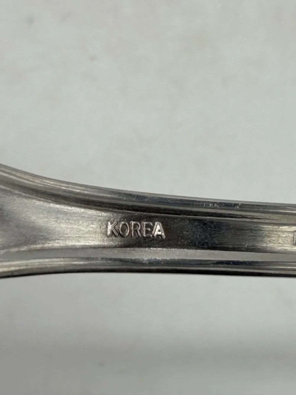 Reed & Barton Stainless Sugar Spoon Serving Utensil Clam Shape Flatware